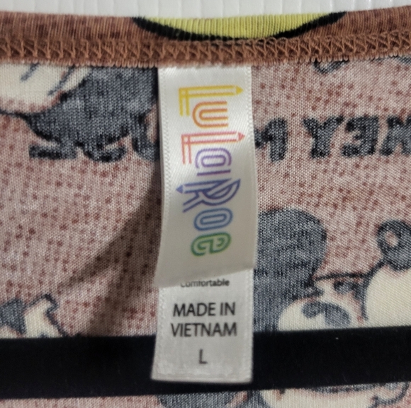 LulaRoe Disney Womens  Mickey Minnie Mouse T-Shiry Size L - Picture 2 of 4